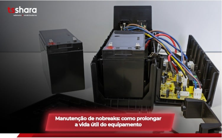 imagem de um nobreak aberto