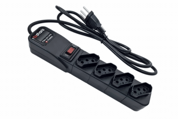 Filtro de linha Tsshara preto com seis tomadas